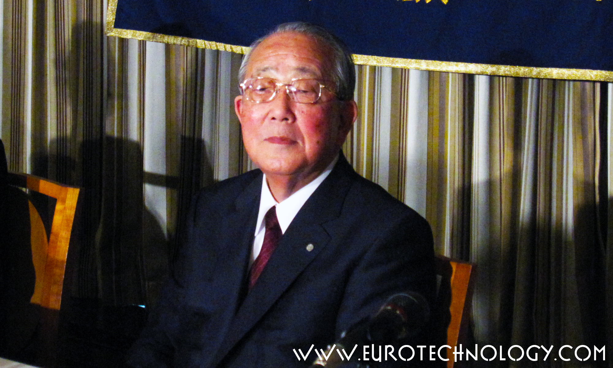 Kazuo Inamori, founder of Kyocera and DDI (KDDI), rebuilds Japan Airlines using Amoeba Management (アメーバ経営)